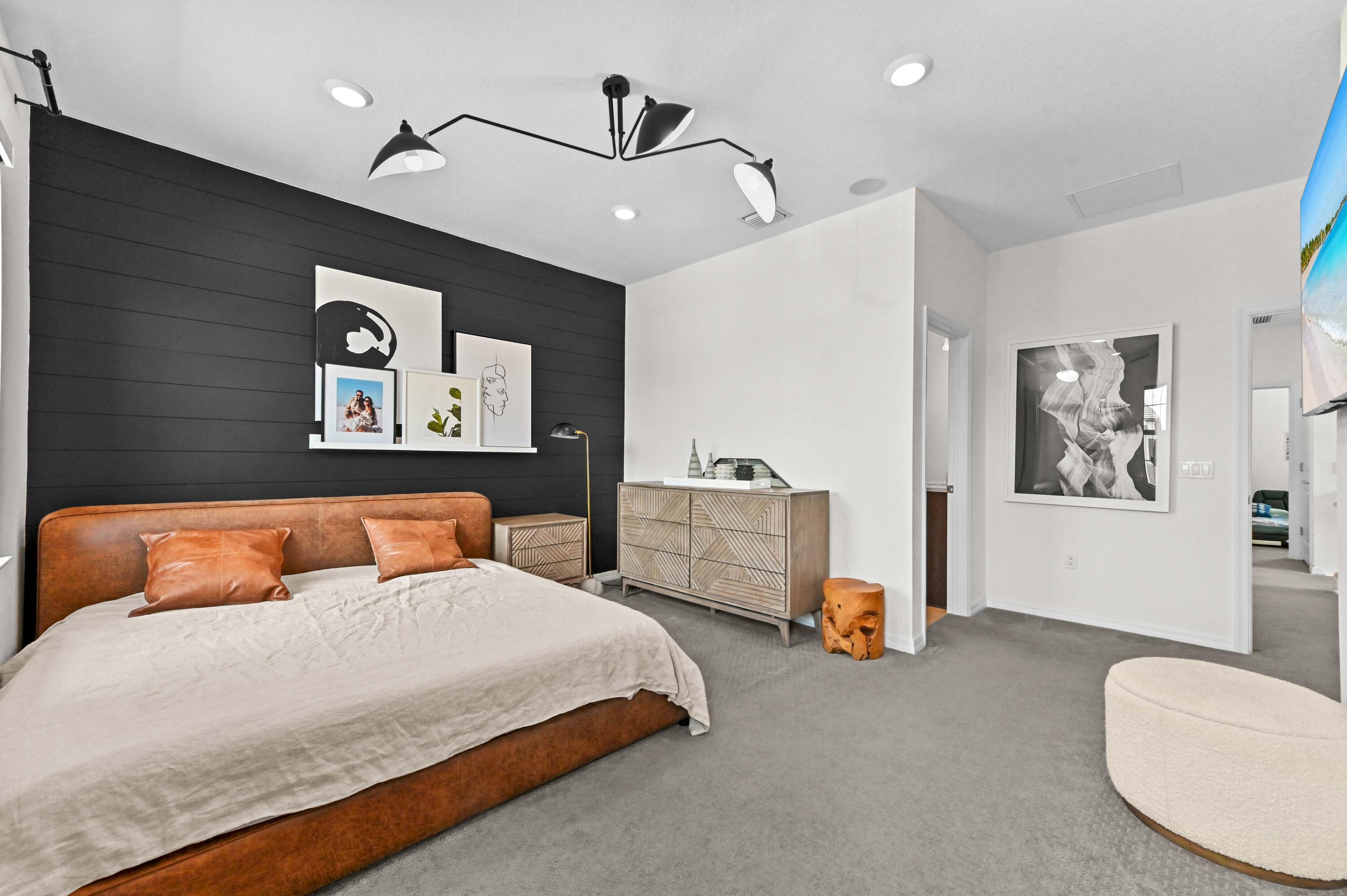 OAK TREE - Residential