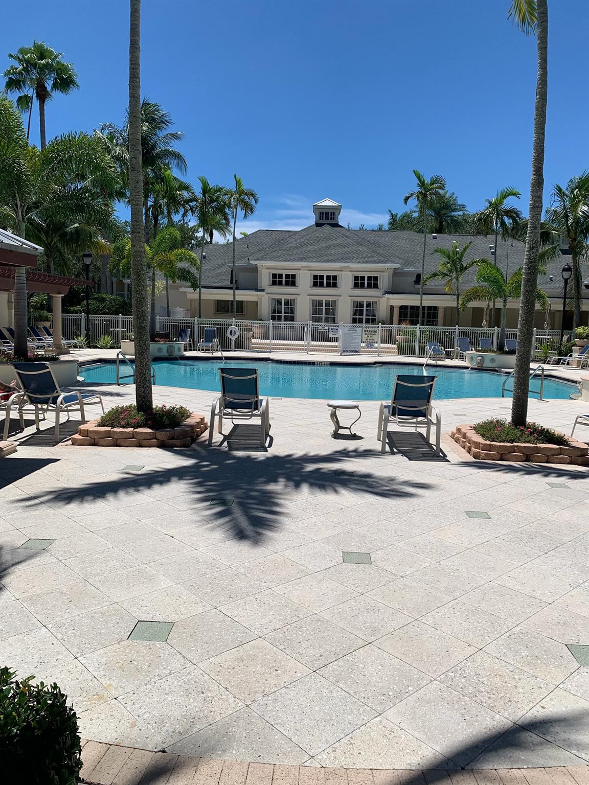WOW, HERE IS THE AMAZING 1 BEDROOM, 1 BATHROOM, FULLY UPDATED CLEAN IN THE HIGHLY SOUGHT AFTER ABACOA! Gorgeous dark hardwood floor throughout. Amenities include pool, playground, putting-green, gym, and library. Somerset is a very family-friendly community with top rated schools. QUICK APPROVAL PROCESS! More pictures to come next week!