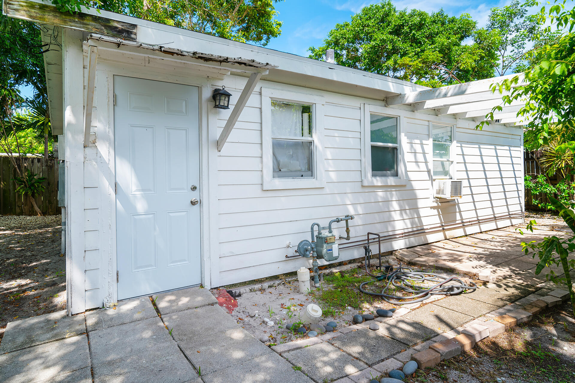 LAKE WORTH TOWN OF - Residential Income