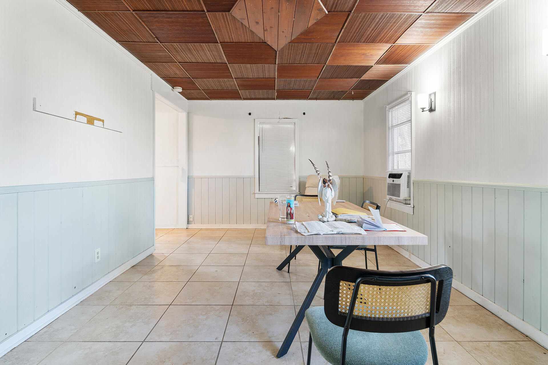 LAKE WORTH TOWN OF - Residential Income