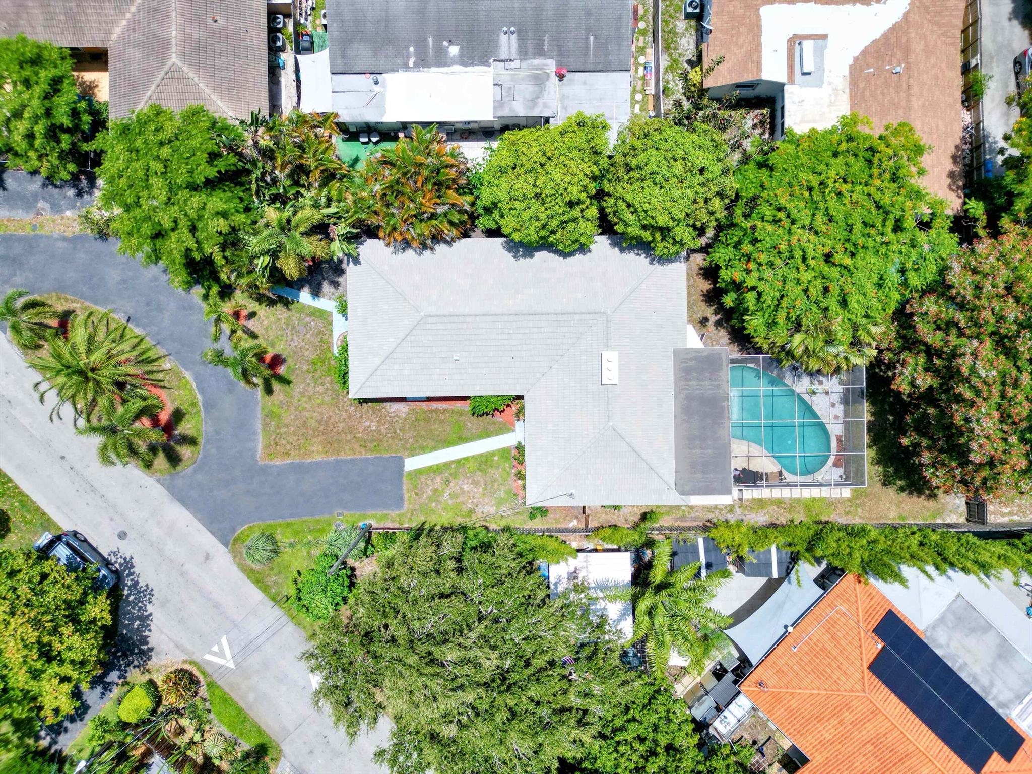 OAKLAND PARK SECOND ADD - Residential Income