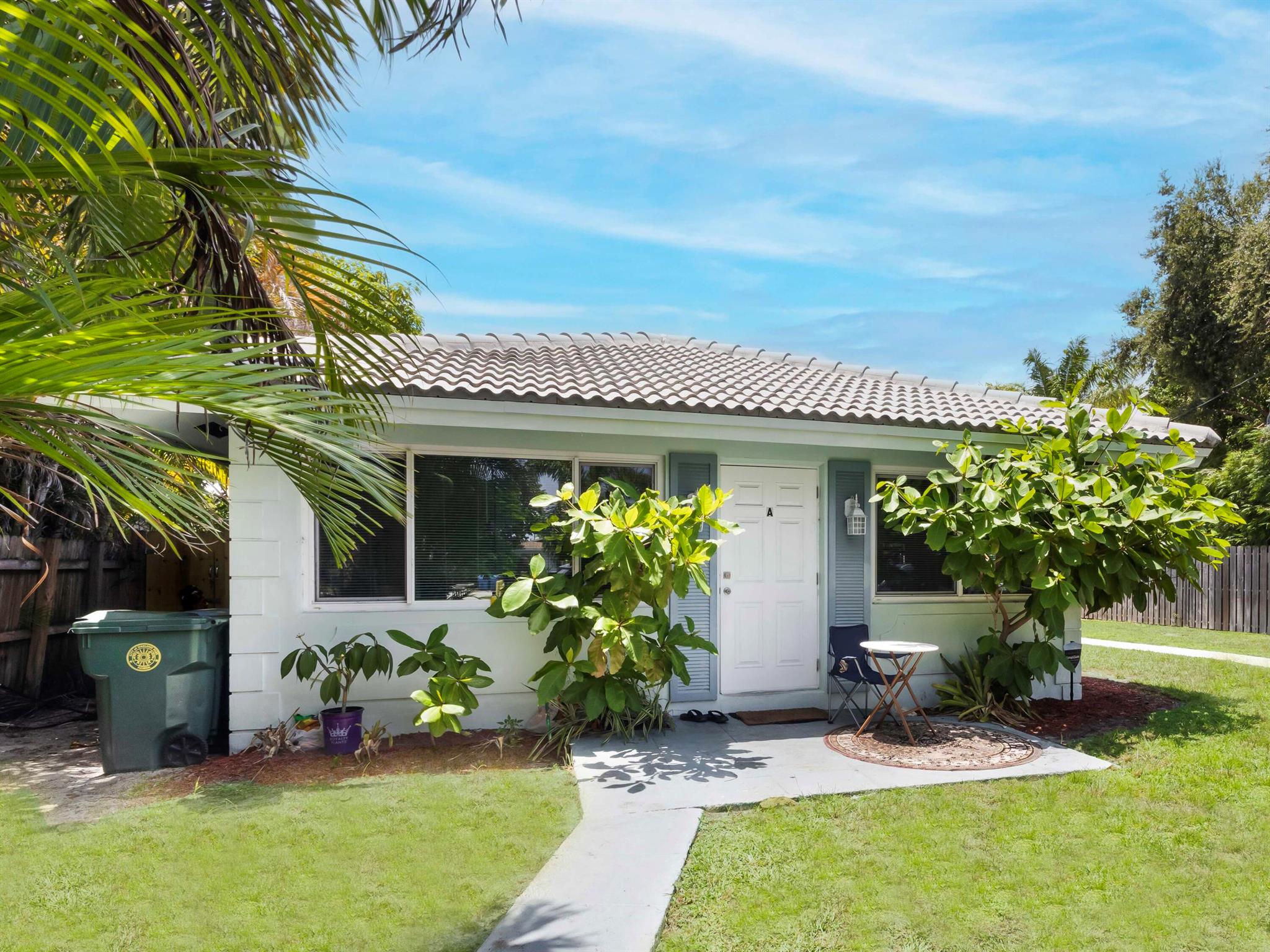 OAKLAND PARK SECOND ADD - Residential Income