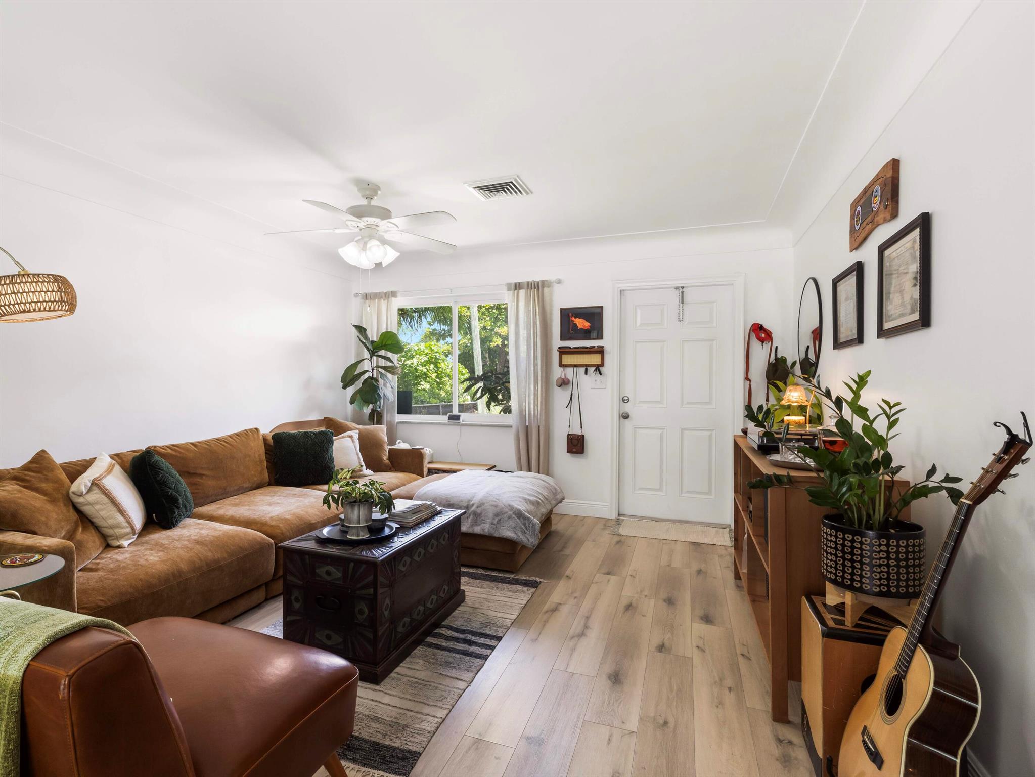 OAKLAND PARK SECOND ADD - Residential Income