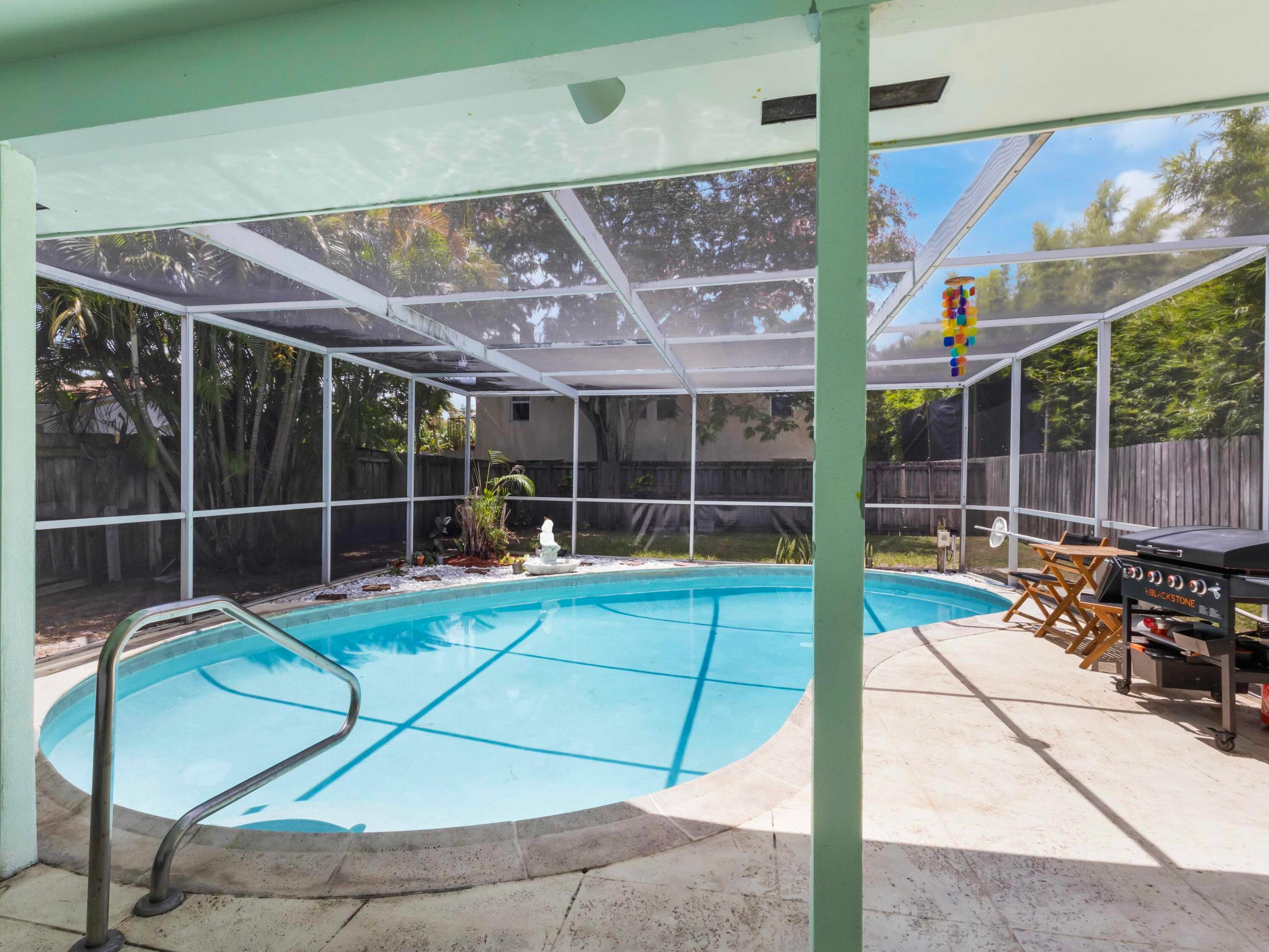 OAKLAND PARK SECOND ADD - Residential Income