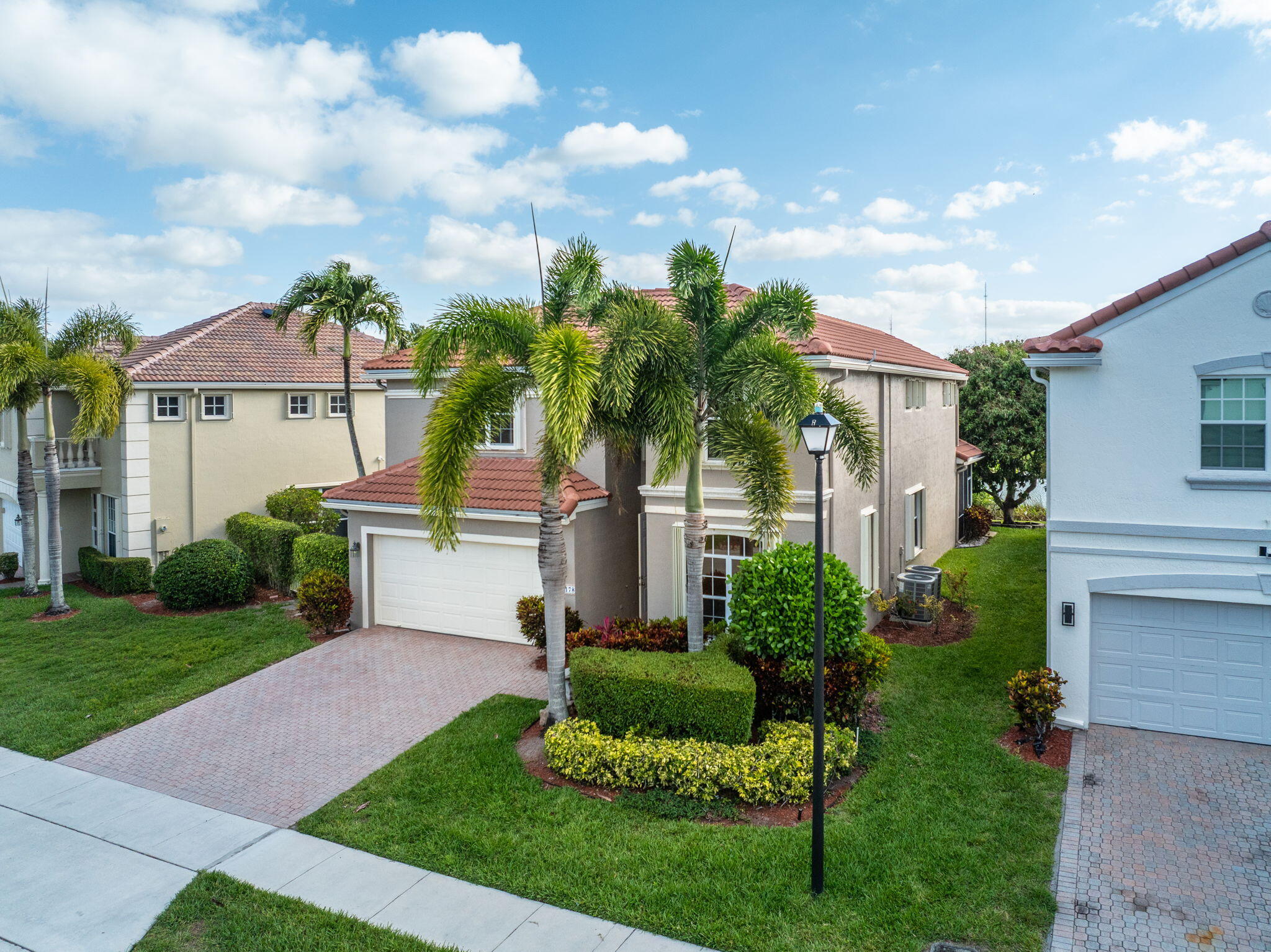 MIZNER POINTE OF BOCA VIA ANCHO - Residential