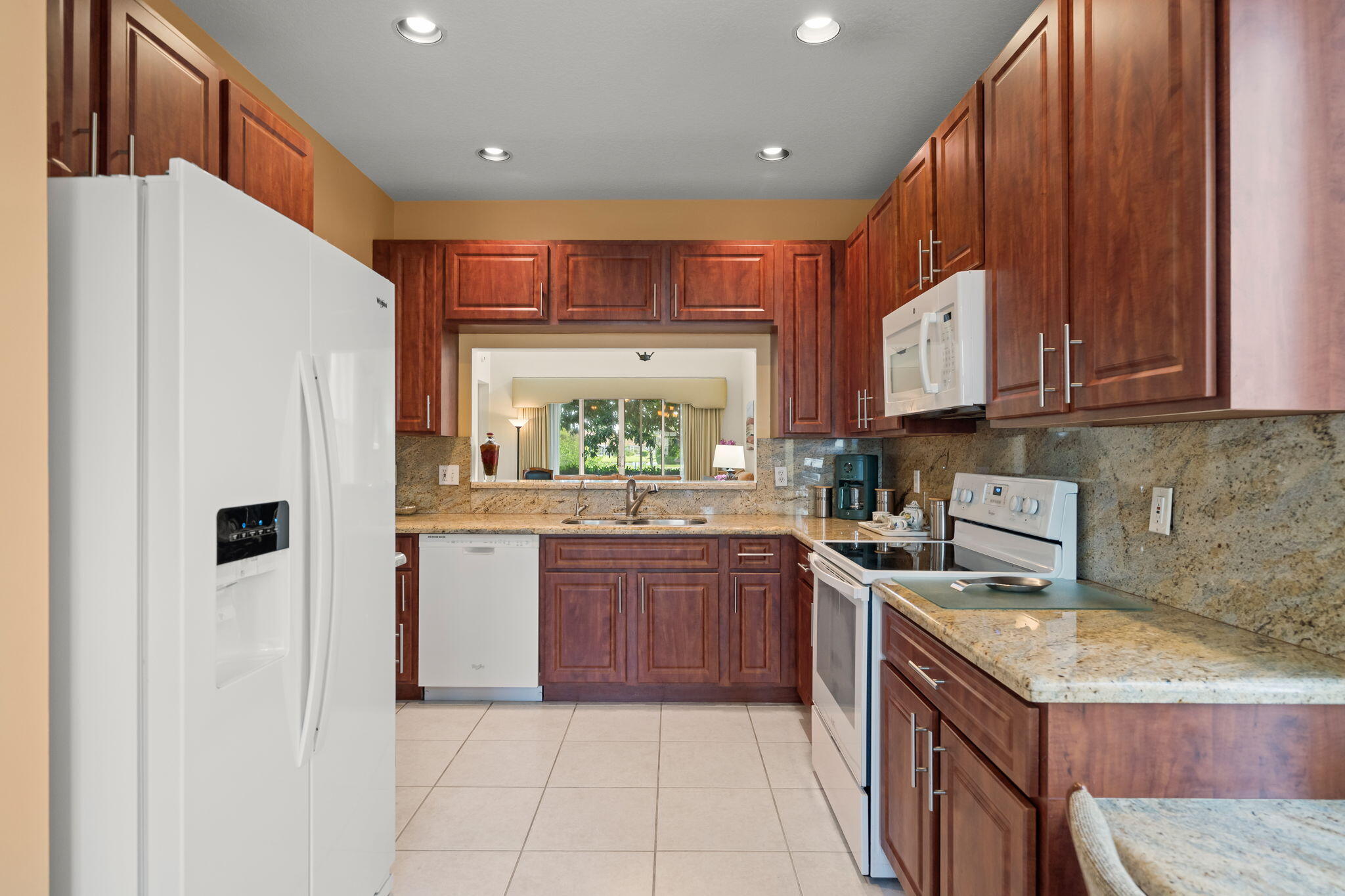 MIZNER POINTE OF BOCA VIA ANCHO - Residential