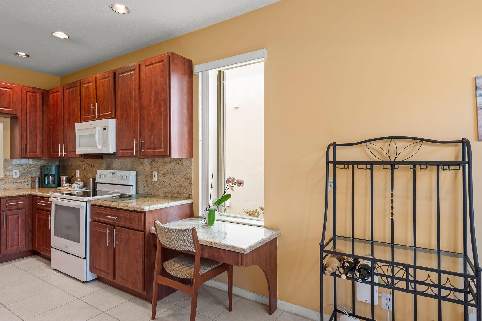 MIZNER POINTE OF BOCA VIA ANCHO - Residential