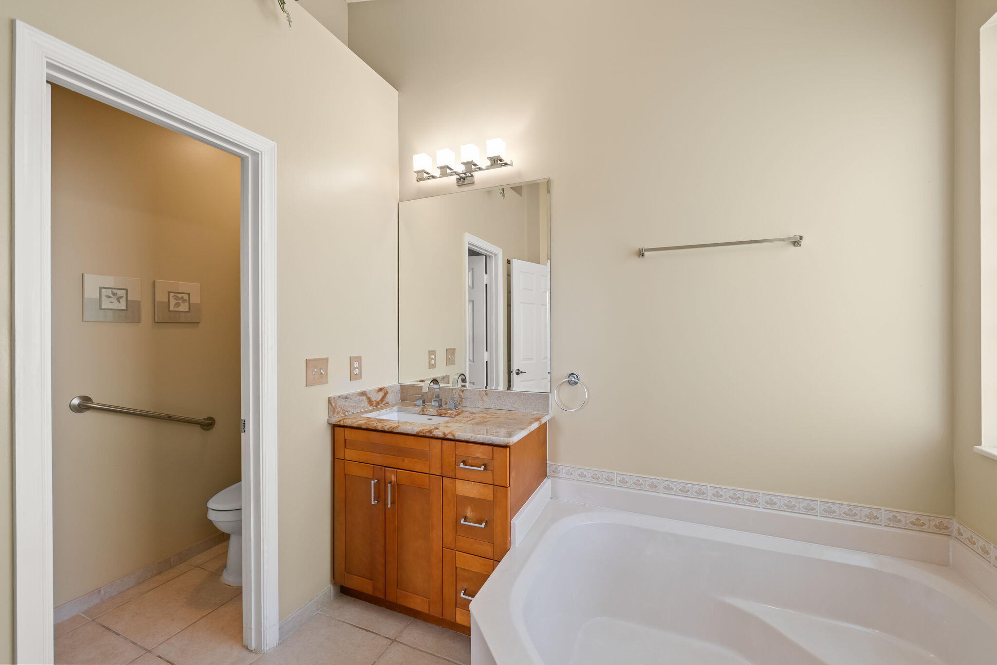 MIZNER POINTE OF BOCA VIA ANCHO - Residential