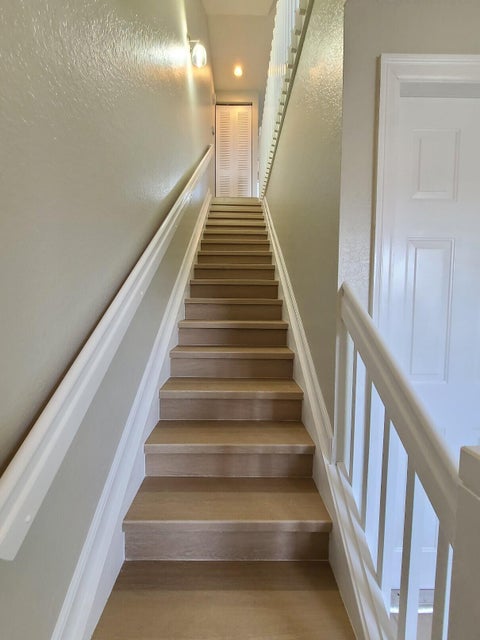 Tiny photo for 590 AMADOR Lane #6, West Palm Beach, FL 33401 (MLS # B26088588)