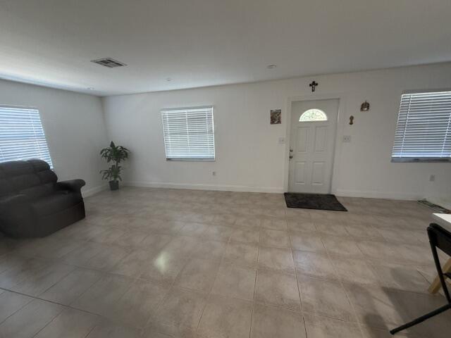 LAKE ISLAND - Residential