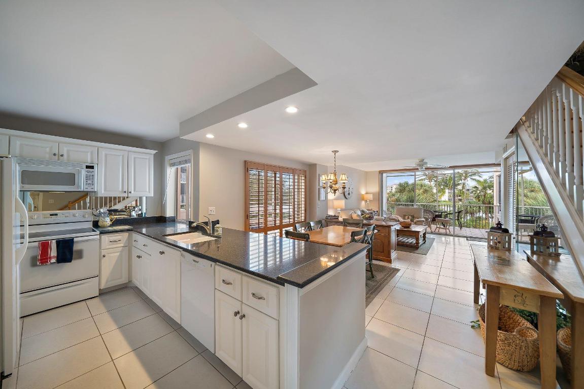 JUPITER BAY ONE THRU SIX CONDO - Residential Lease