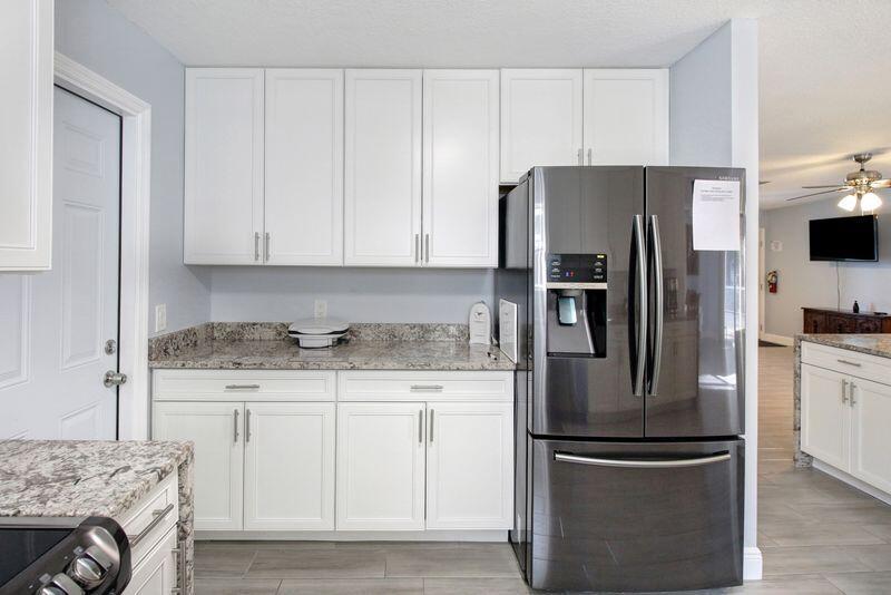 S/D OF 10-45-43, N 1/2 OF - Residential Lease