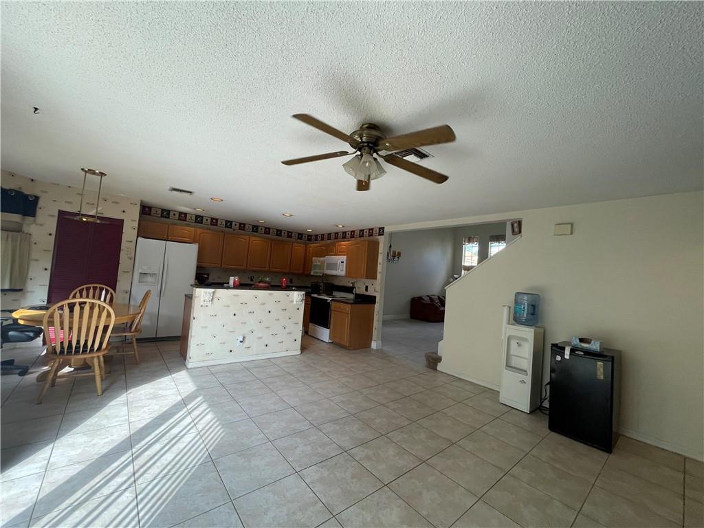 Photo 5 of 14 of 2685 NW 68th Ave house