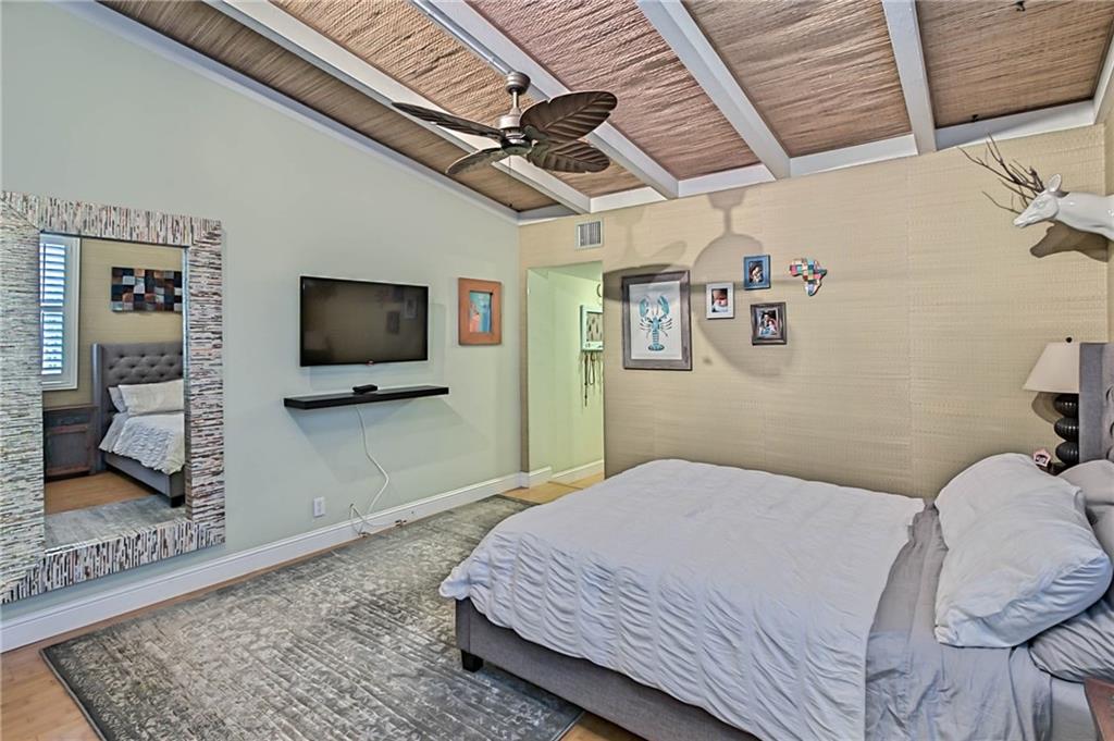 Lauderdale Isles 2 35-32 - Residential