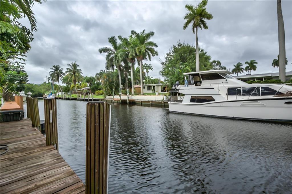 Lauderdale Isles 2 35-32 - Residential