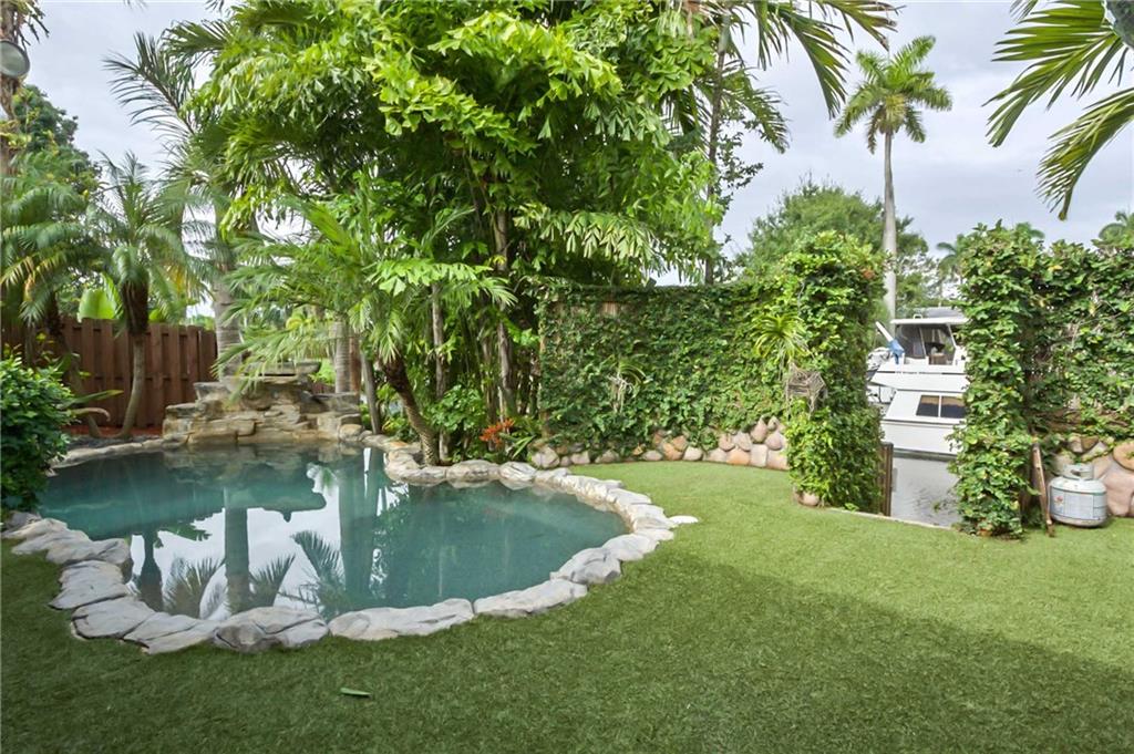 Lauderdale Isles 2 35-32 - Residential