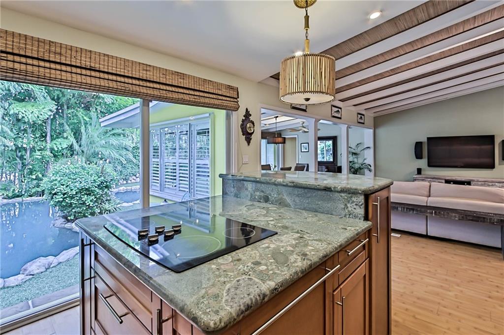 Lauderdale Isles 2 35-32 - Residential