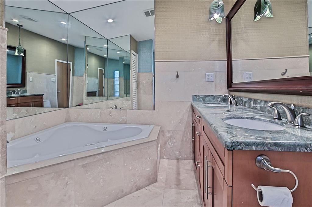 Lauderdale Isles 2 35-32 - Residential