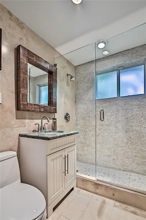 Lauderdale Isles 2 35-32 - Residential