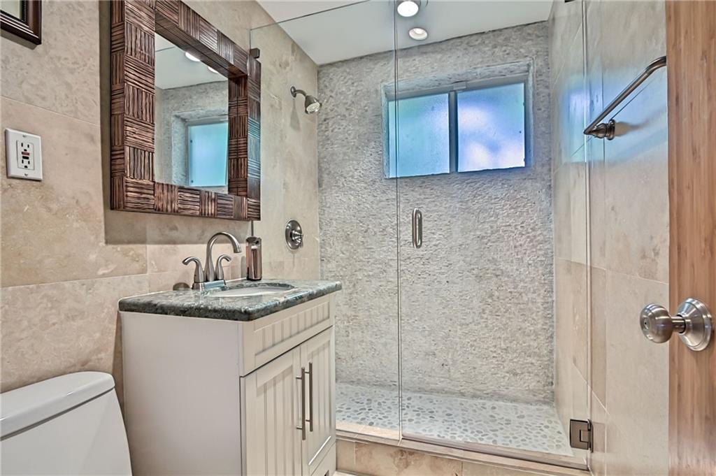 Lauderdale Isles 2 35-32 - Residential