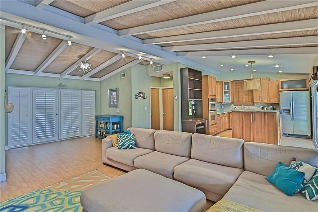Lauderdale Isles 2 35-32 - Residential