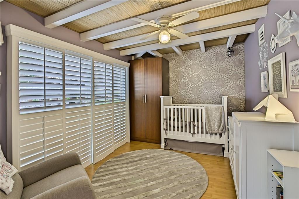 Lauderdale Isles 2 35-32 - Residential