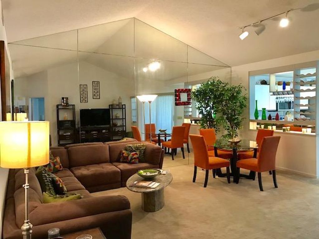 Photo of 6593 Via Regina, Boca Raton, FL 33433 (MLS # R11123051)