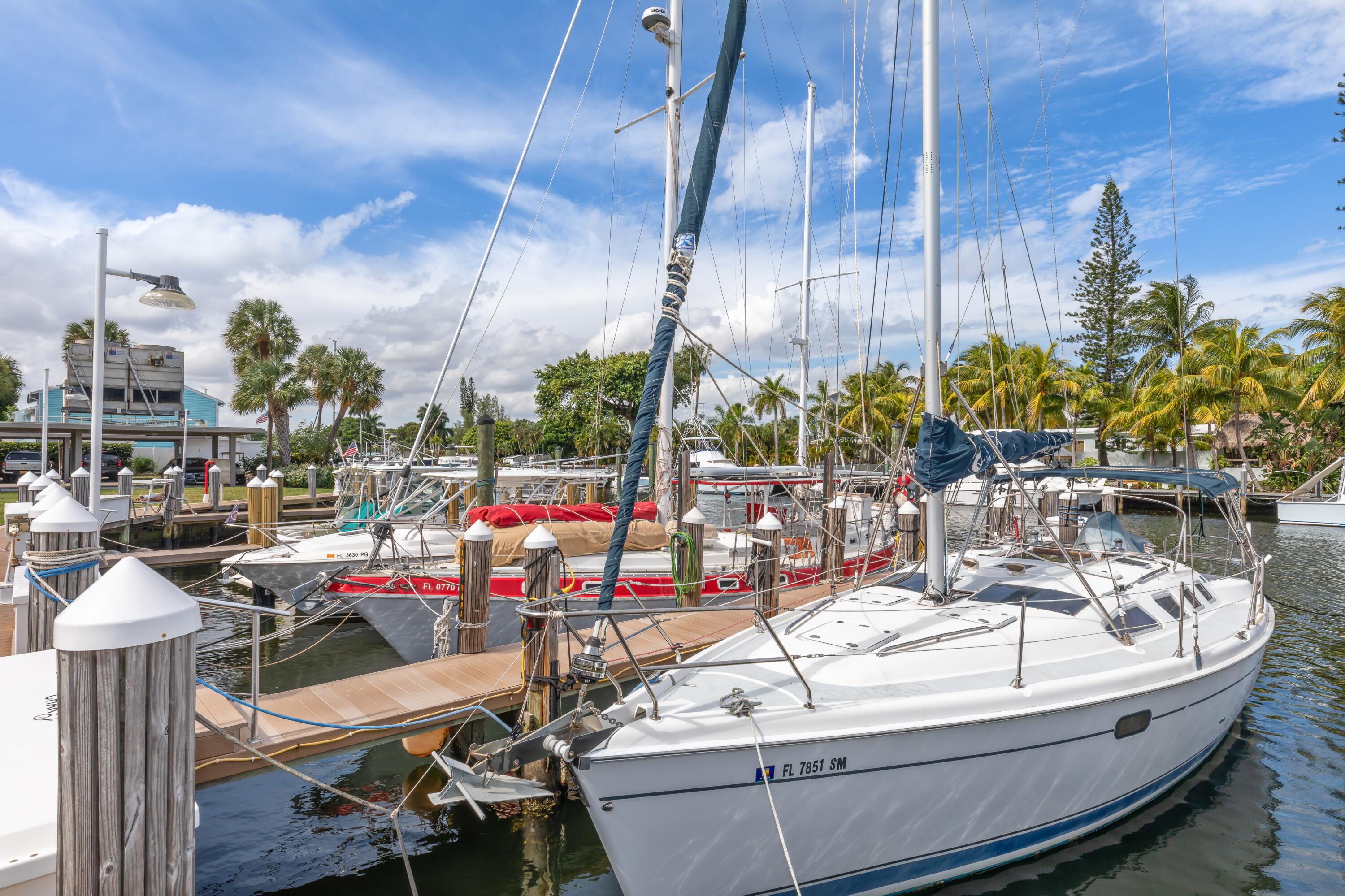 GARDEN AIRE VILLAGE SEA HAVEN - Residential