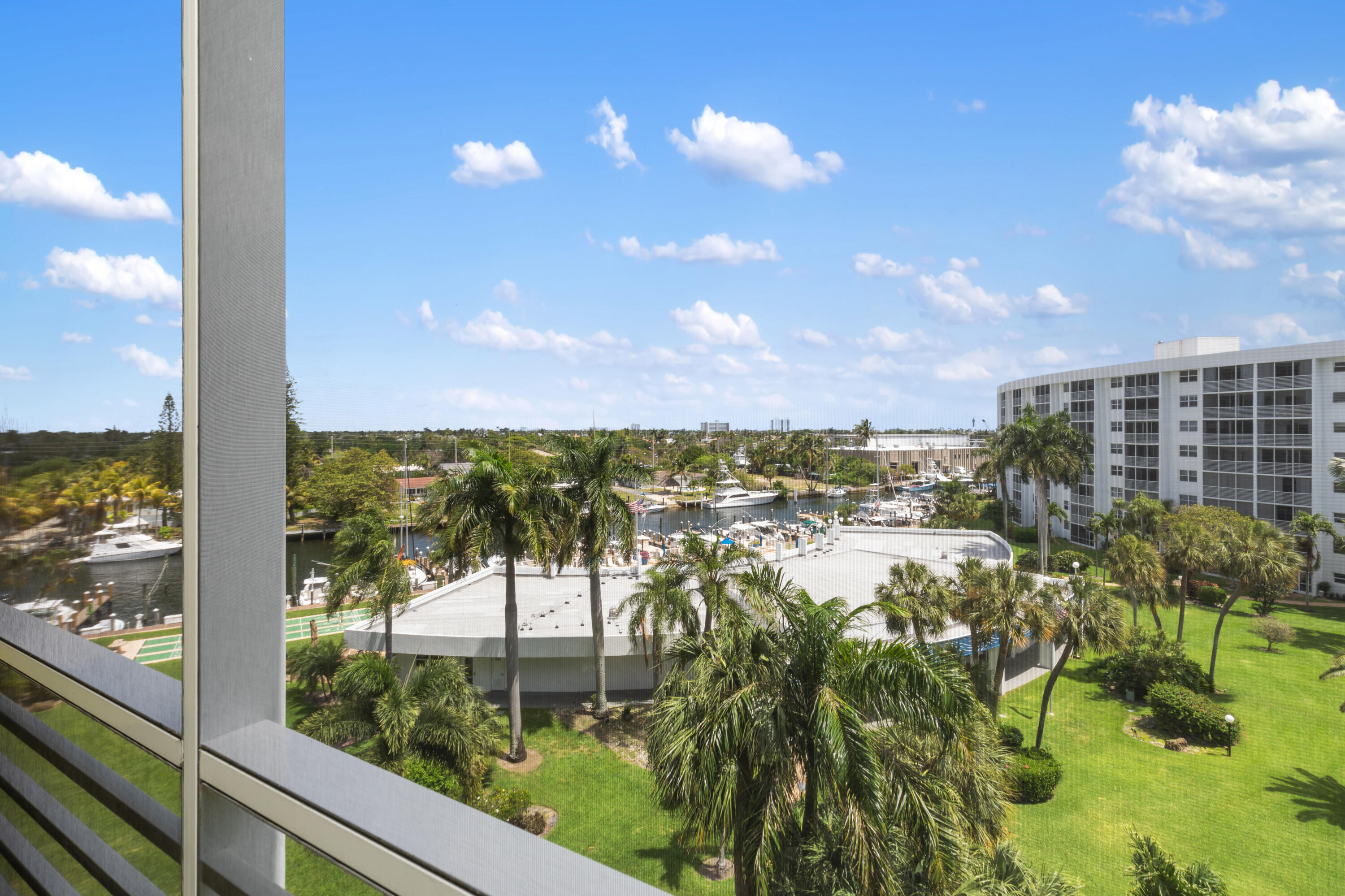 GARDEN AIRE VILLAGE SEA HAVEN - Residential