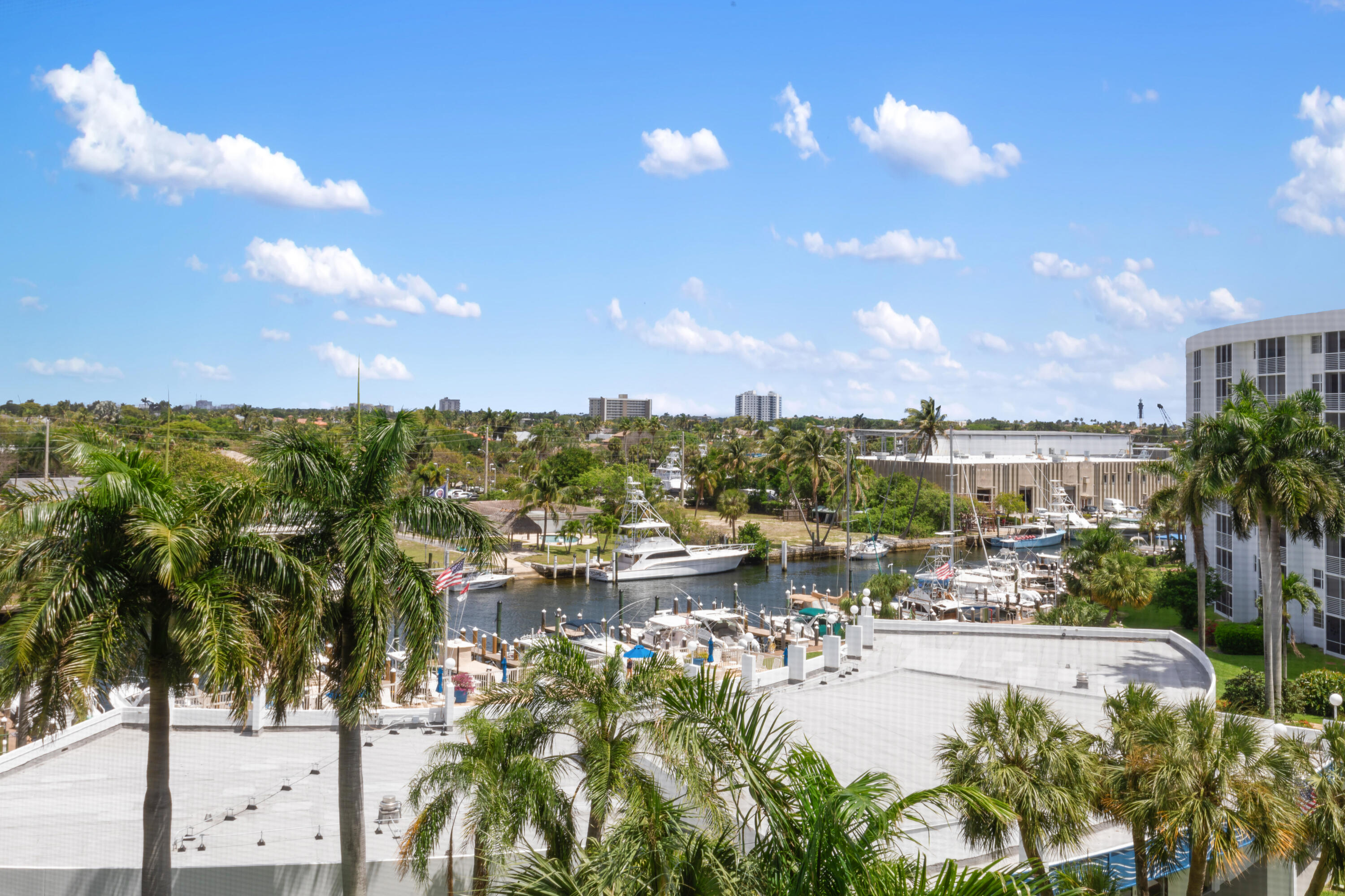 GARDEN AIRE VILLAGE SEA HAVEN - Residential