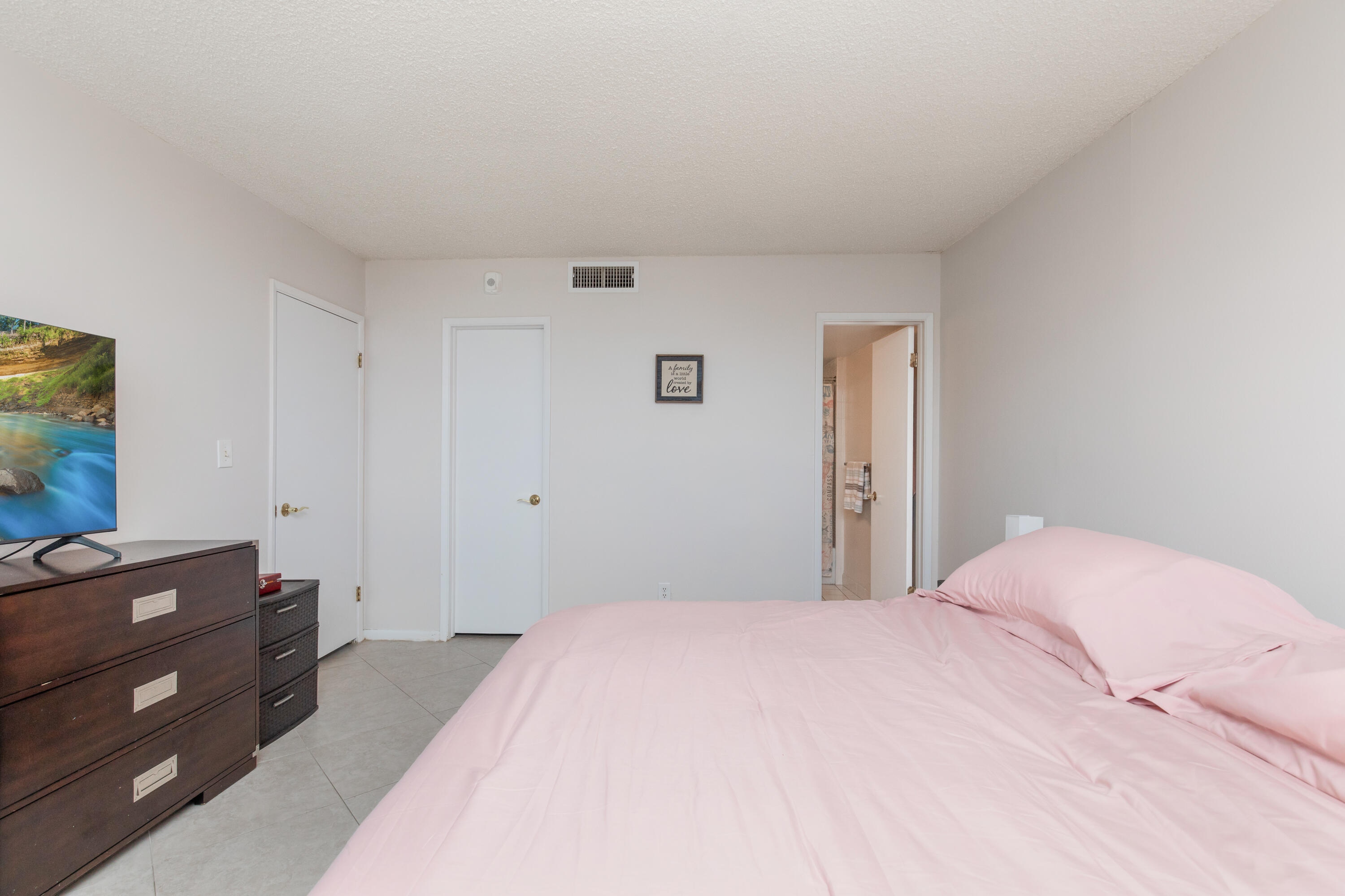 GARDEN AIRE VILLAGE SEA HAVEN - Residential