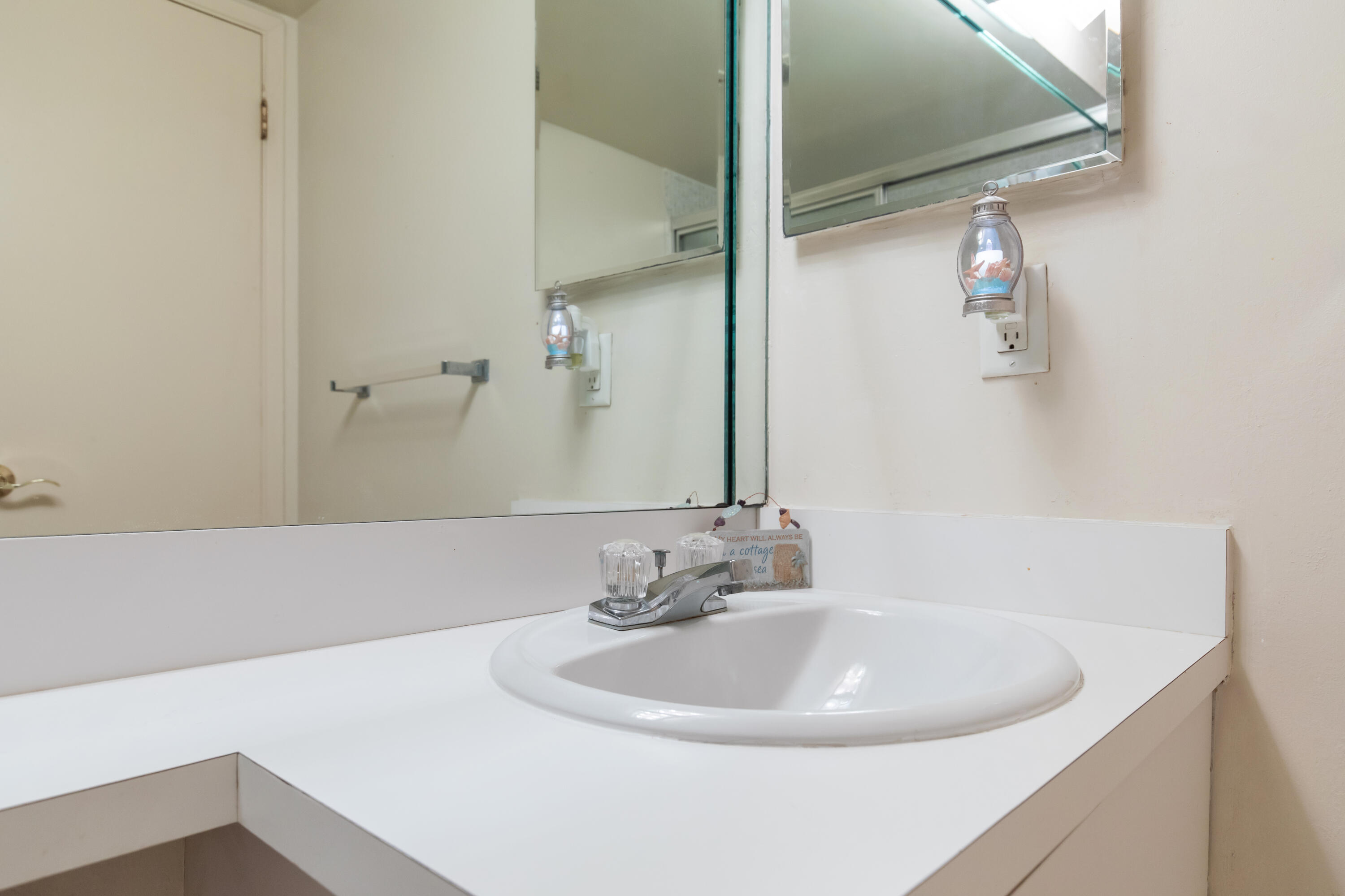 GARDEN AIRE VILLAGE SEA HAVEN - Residential