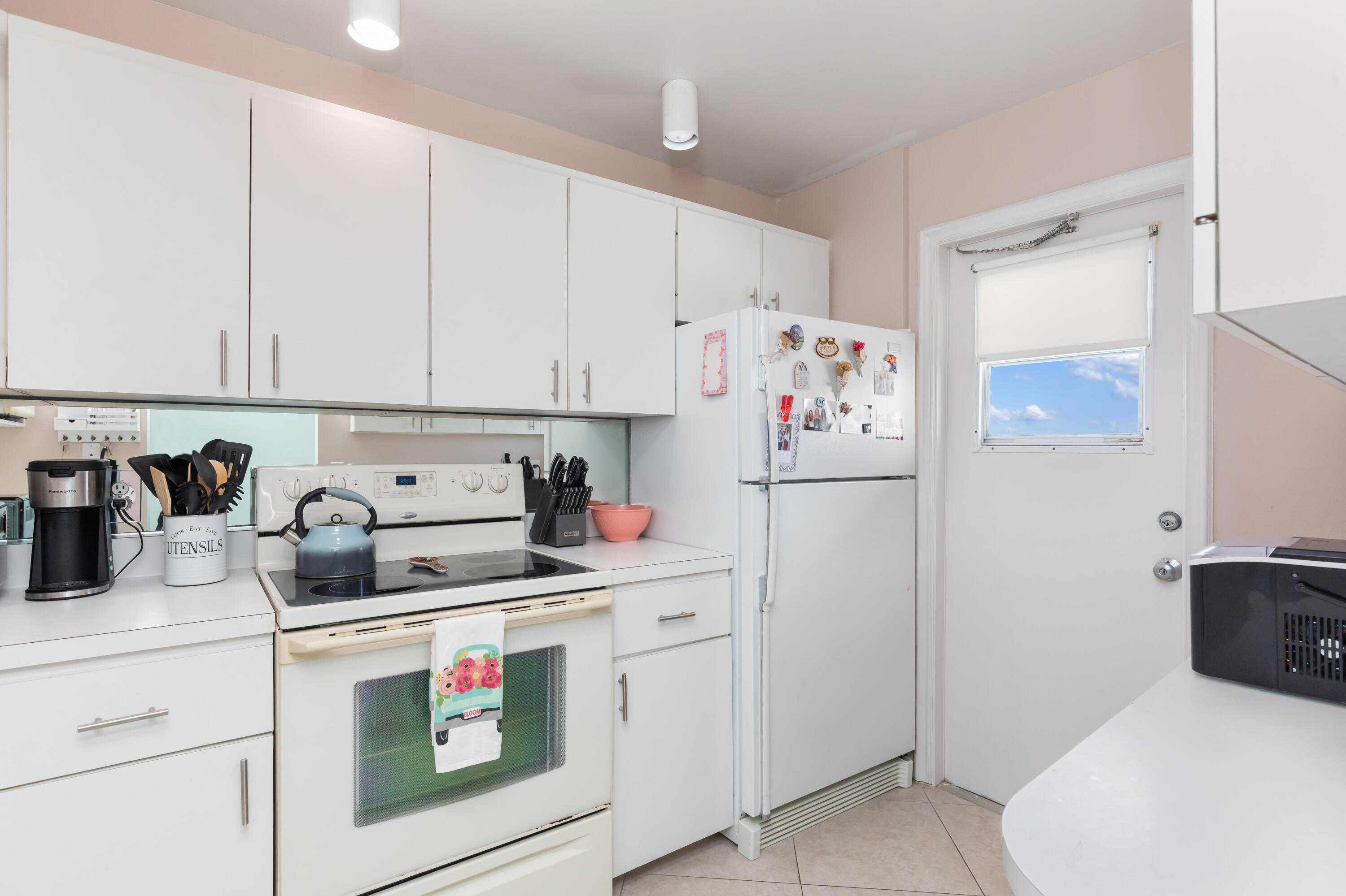 GARDEN AIRE VILLAGE SEA HAVEN - Residential