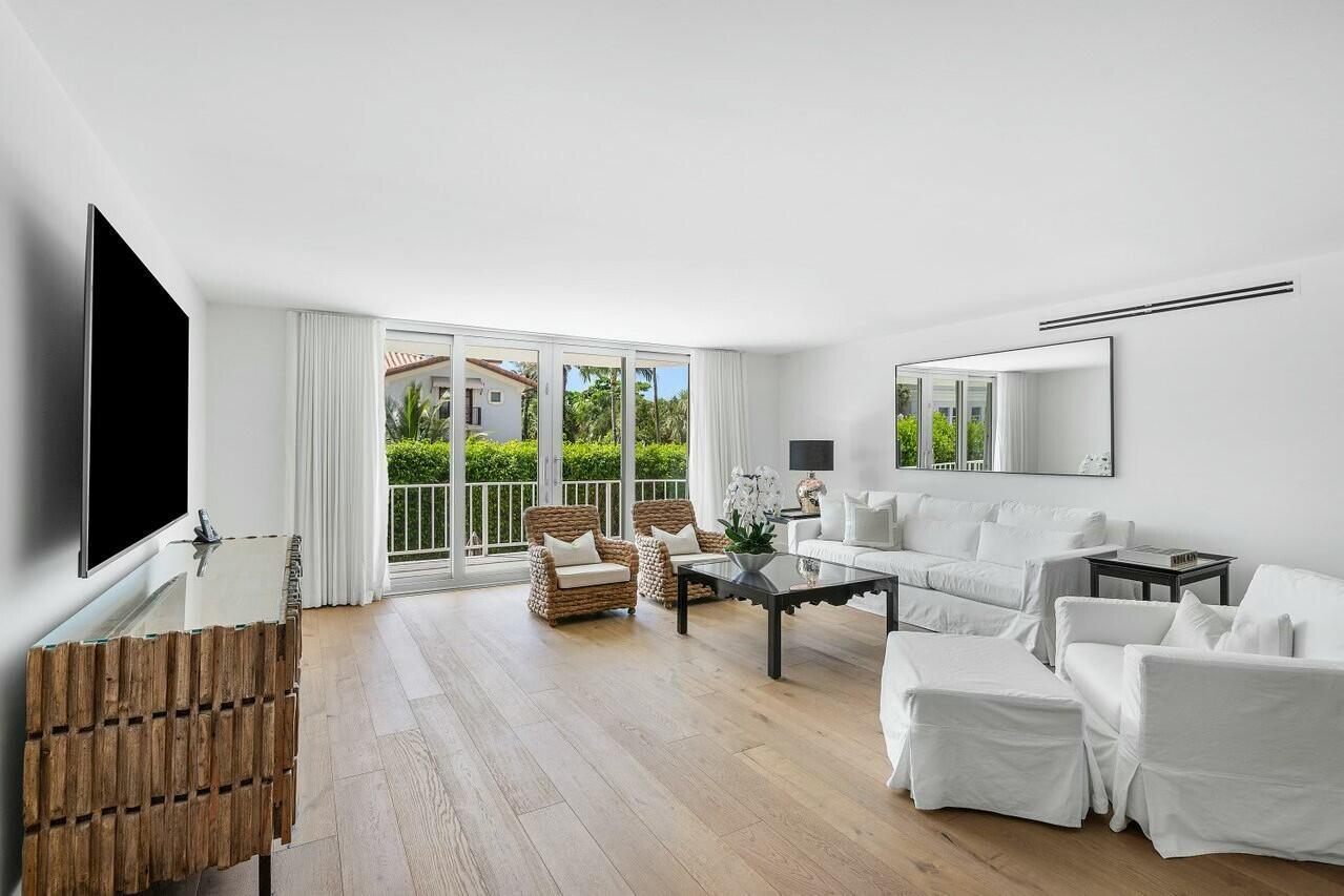 100 Worth Avenue 220