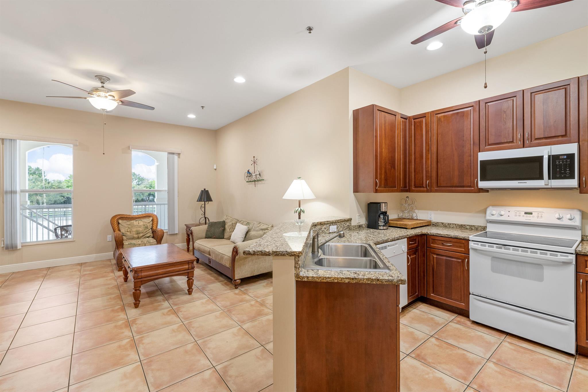 SADDLE TRAIL PARK OF WELL - Residential