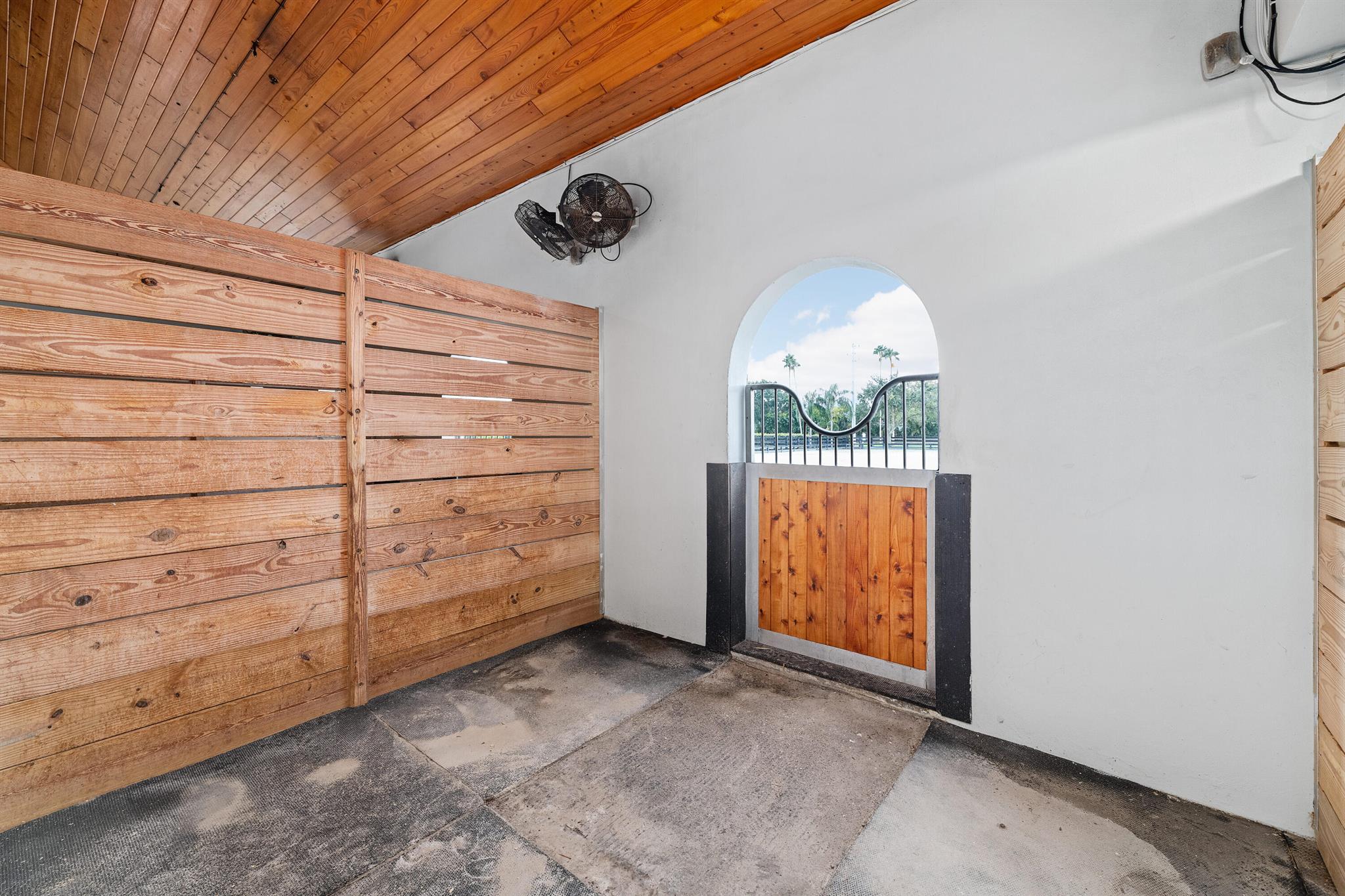 SADDLE TRAIL PARK OF WELL - Residential