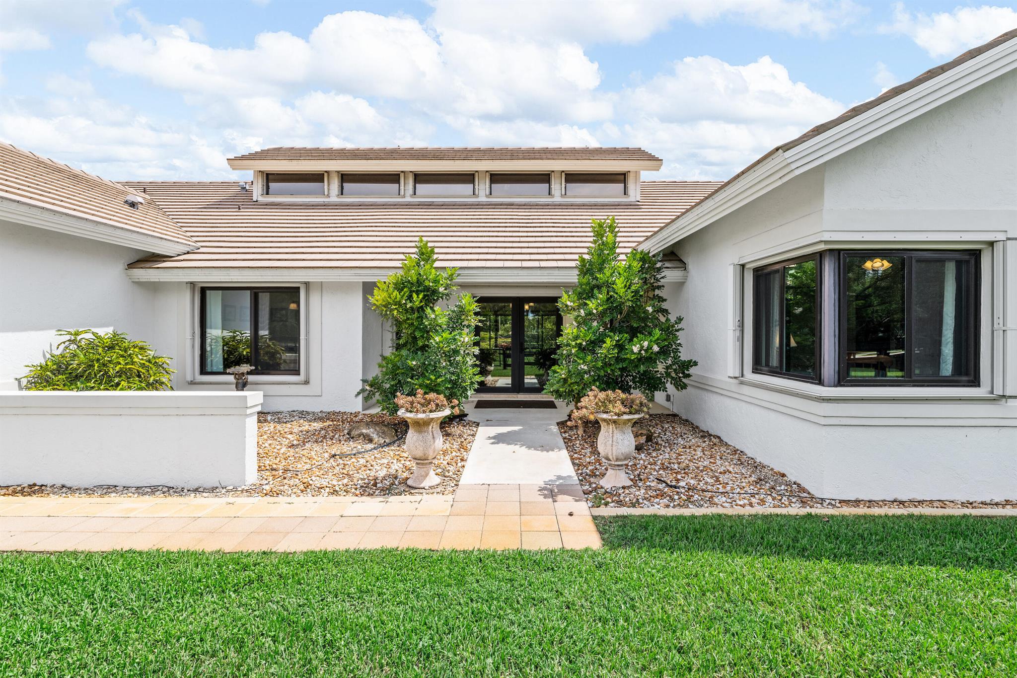 SADDLE TRAIL PARK OF WELL - Residential