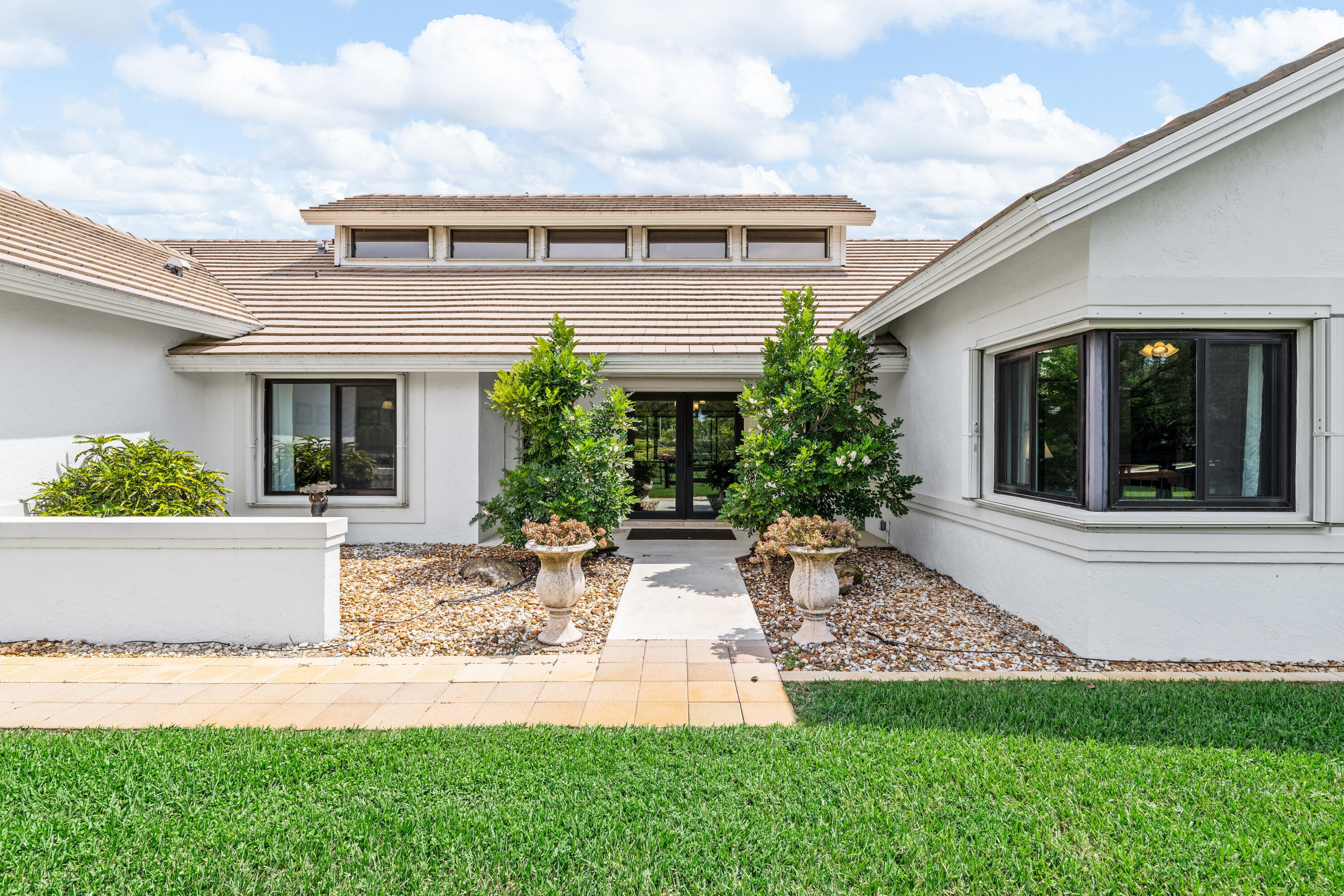 SADDLE TRAIL PARK OF WELLINGTON - Residential