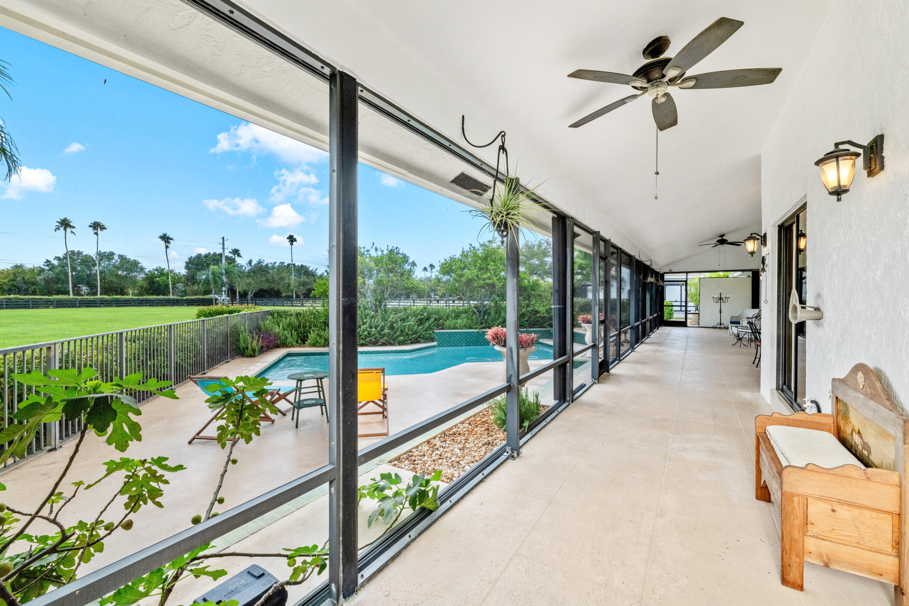 SADDLE TRAIL PARK OF WELLINGTON - Residential