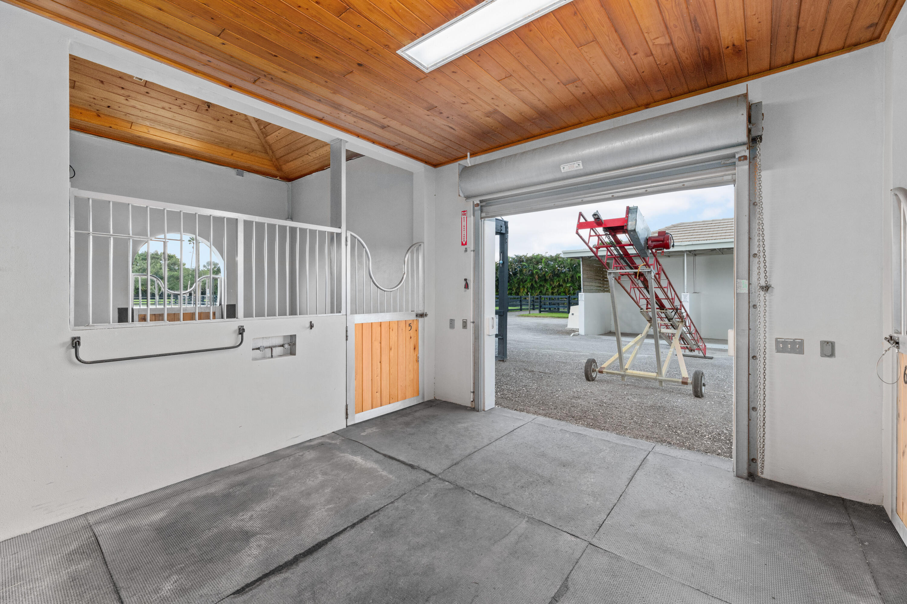 SADDLE TRAIL PARK OF WELLINGTON - Residential