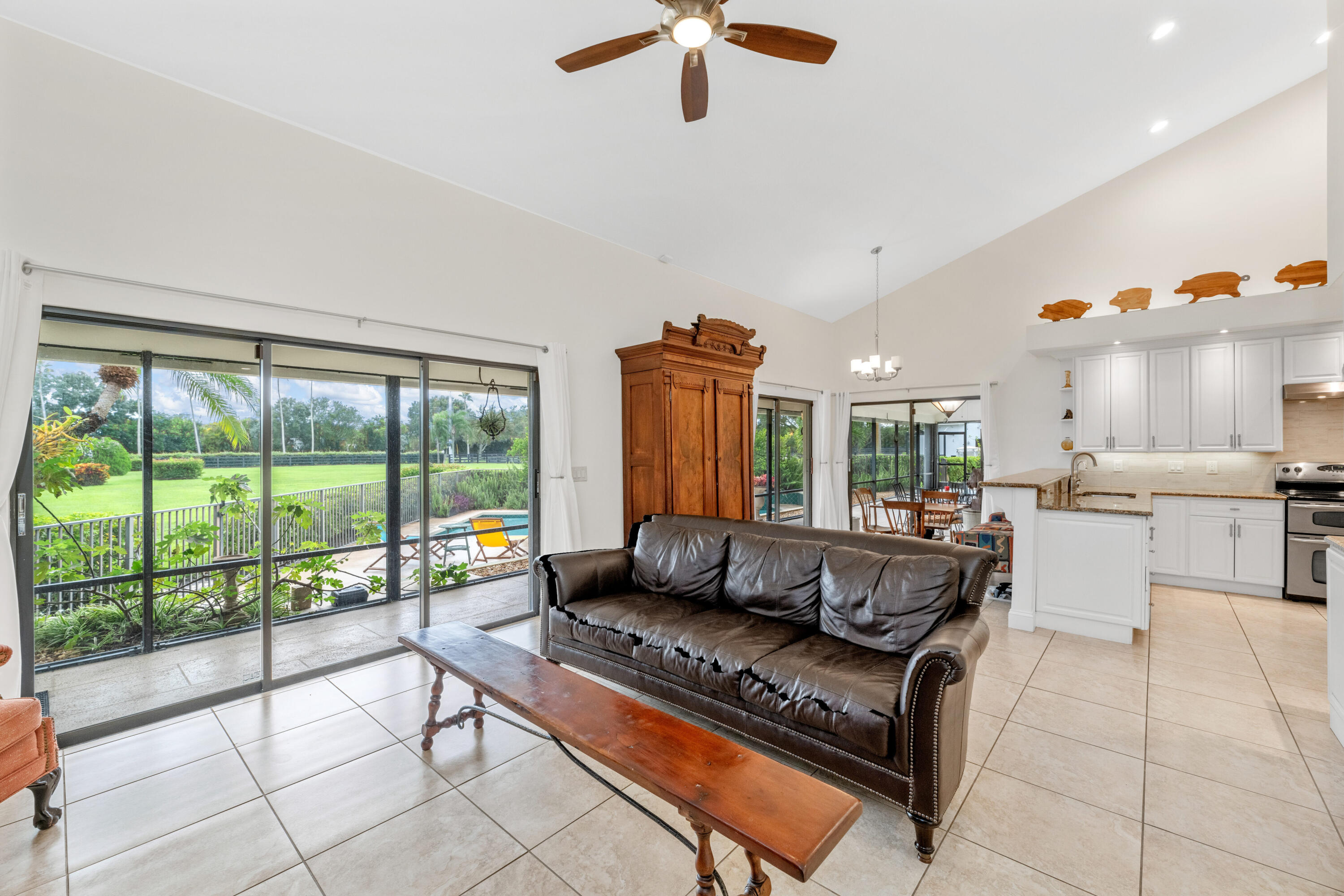 SADDLE TRAIL PARK OF WELLINGTON - Residential