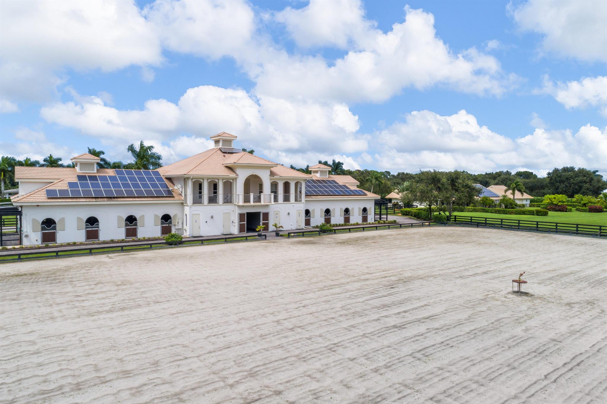 SADDLE TRAIL PARK OF WELL - Residential