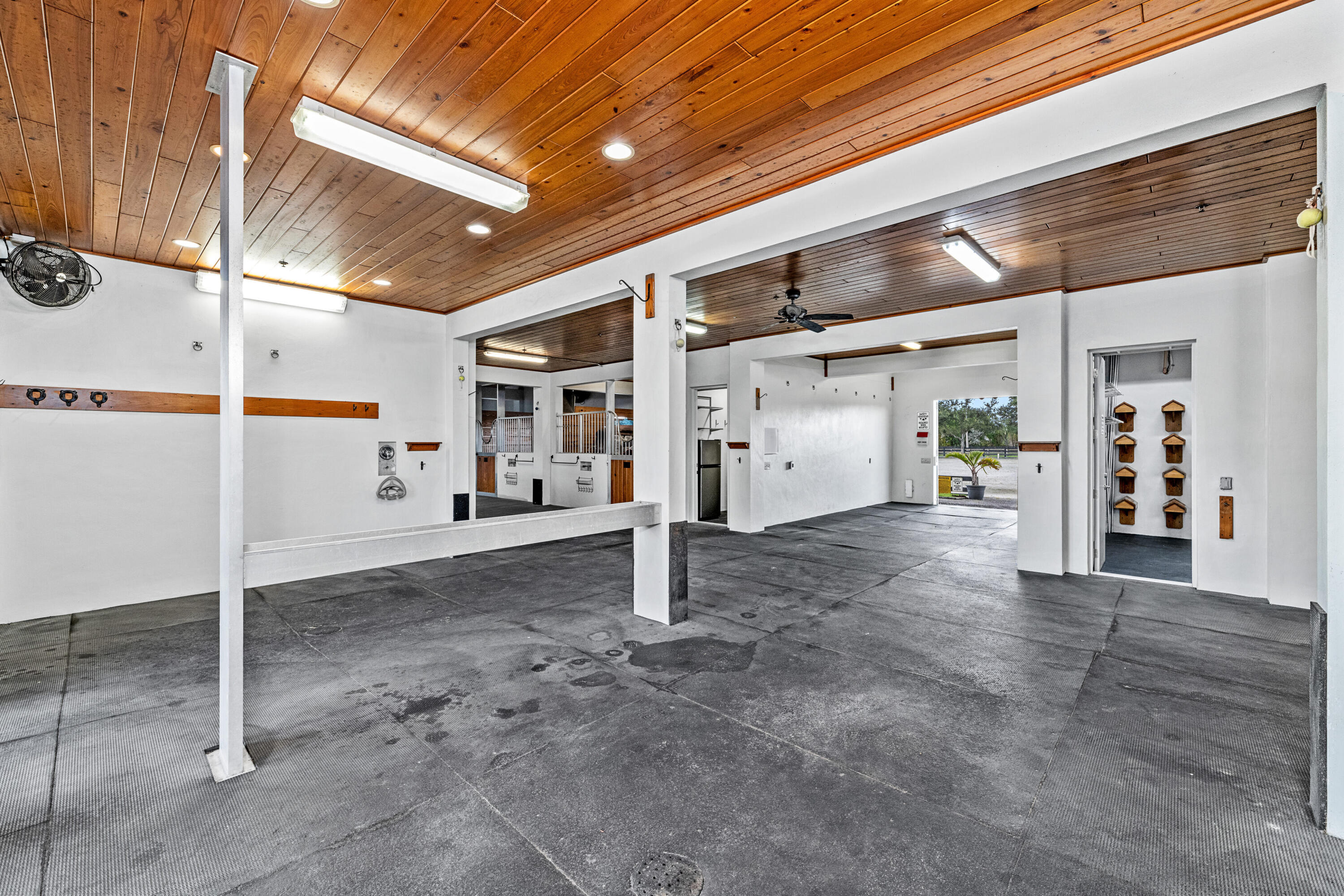 SADDLE TRAIL PARK OF WELLINGTON - Residential