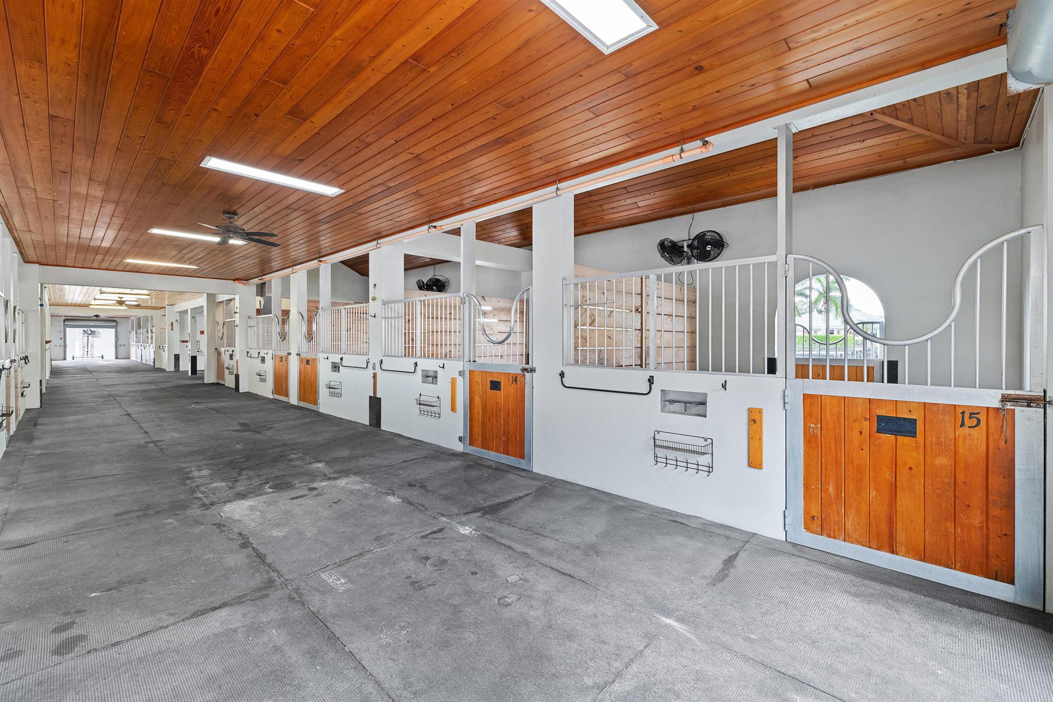 SADDLE TRAIL PARK OF WELL - Residential