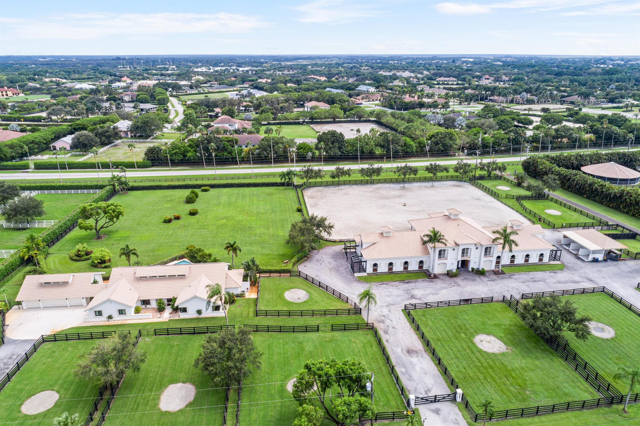 SADDLE TRAIL PARK OF WELL - Residential