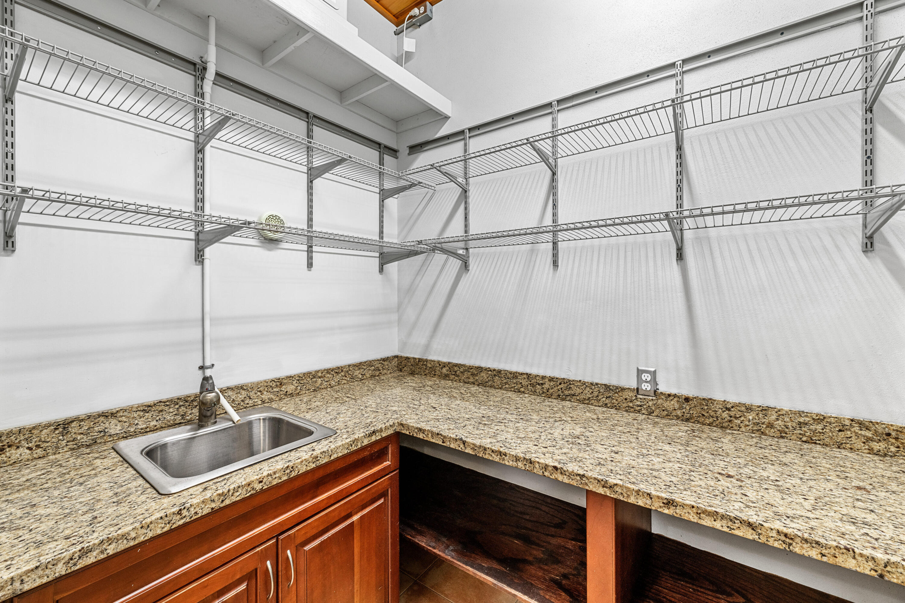 SADDLE TRAIL PARK OF WELLINGTON - Residential