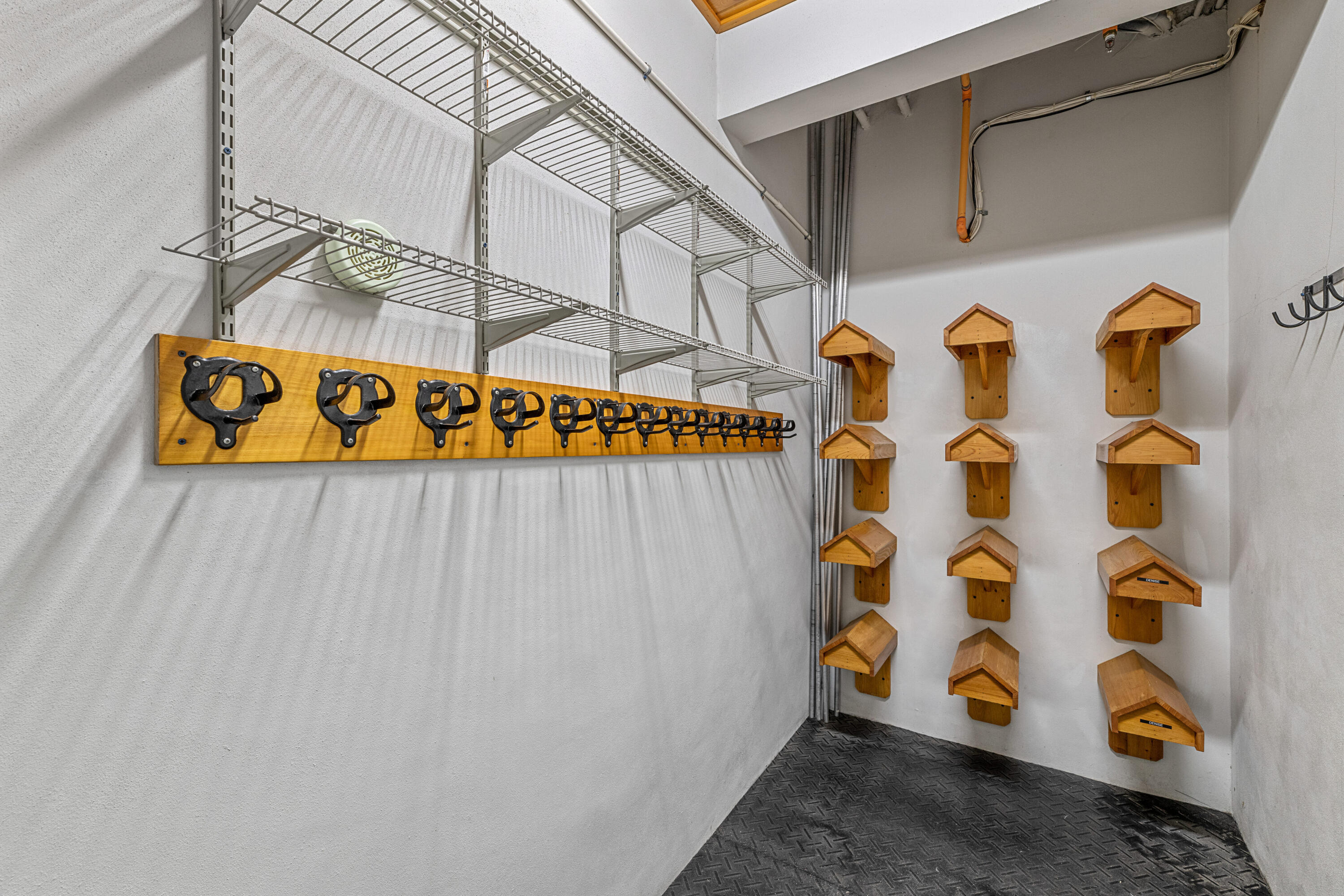 SADDLE TRAIL PARK OF WELLINGTON - Residential