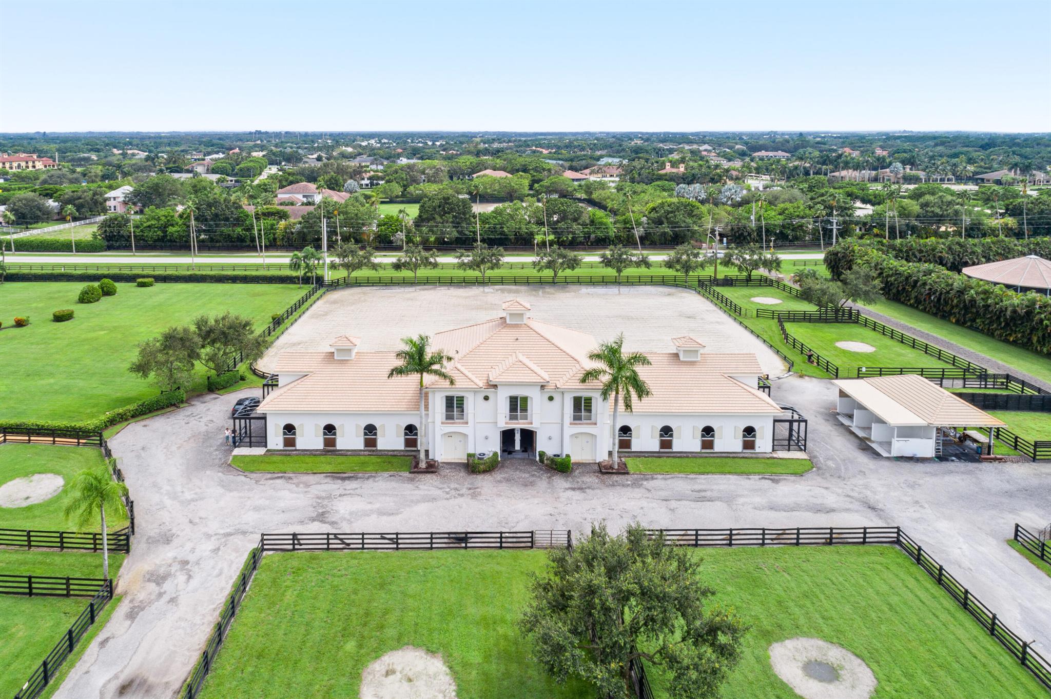 SADDLE TRAIL PARK OF WELL - Residential