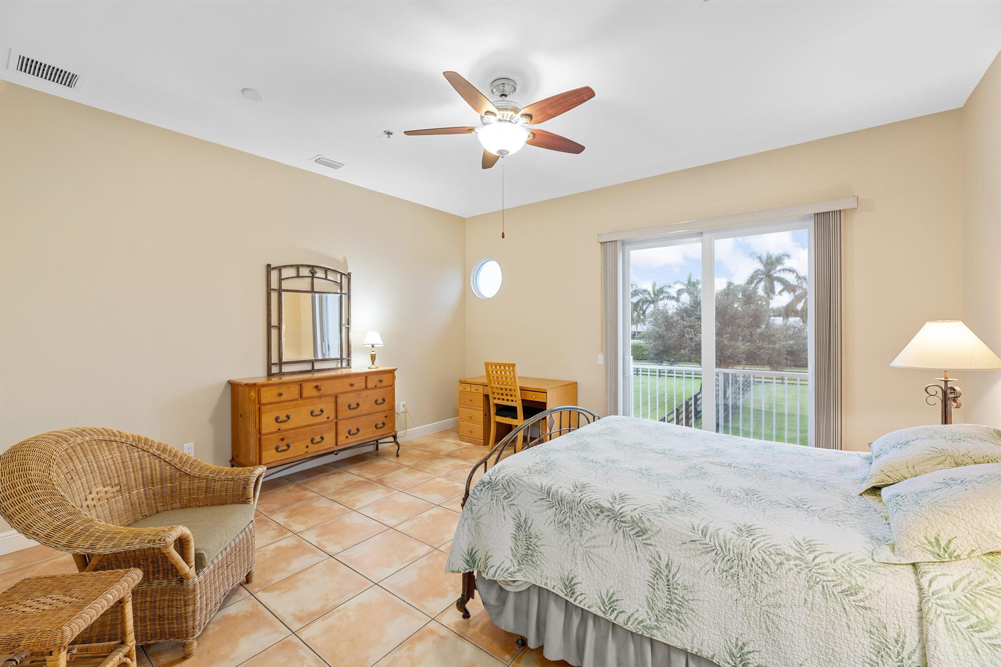 SADDLE TRAIL PARK OF WELL - Residential