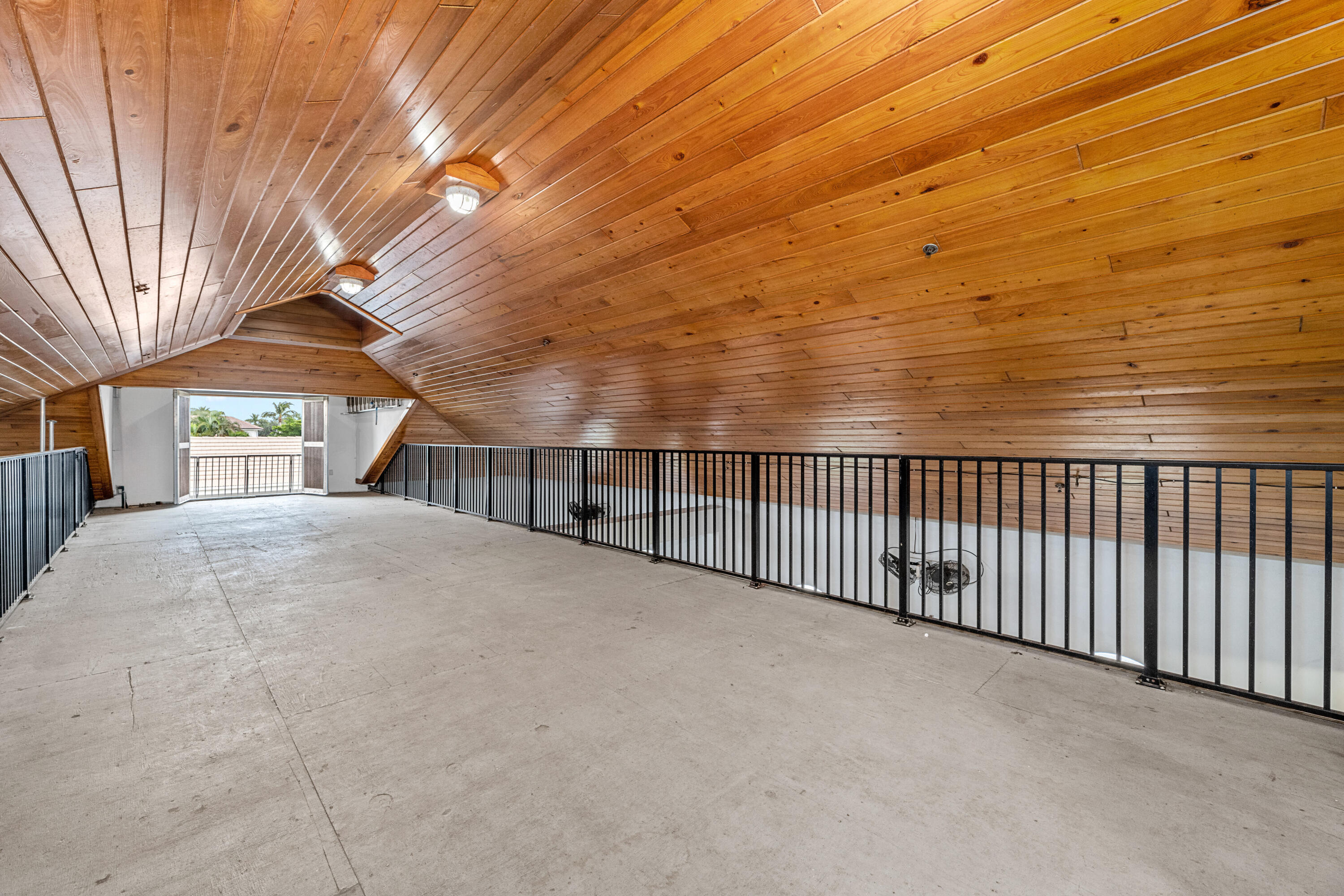 SADDLE TRAIL PARK OF WELLINGTON - Residential